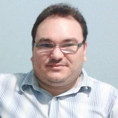 O jornalista brasileiro Gleydson Carvalho, assassinado na rádio em que trabalhava. (Facebook)