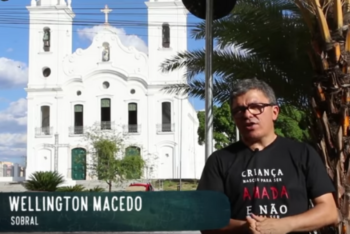 a screenshot from the Educação do Mal video report