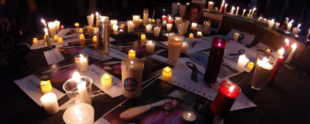 Homenagem a jornalistas mortos no mexico