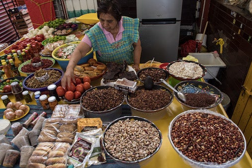 Venda de produtos tradicionais.