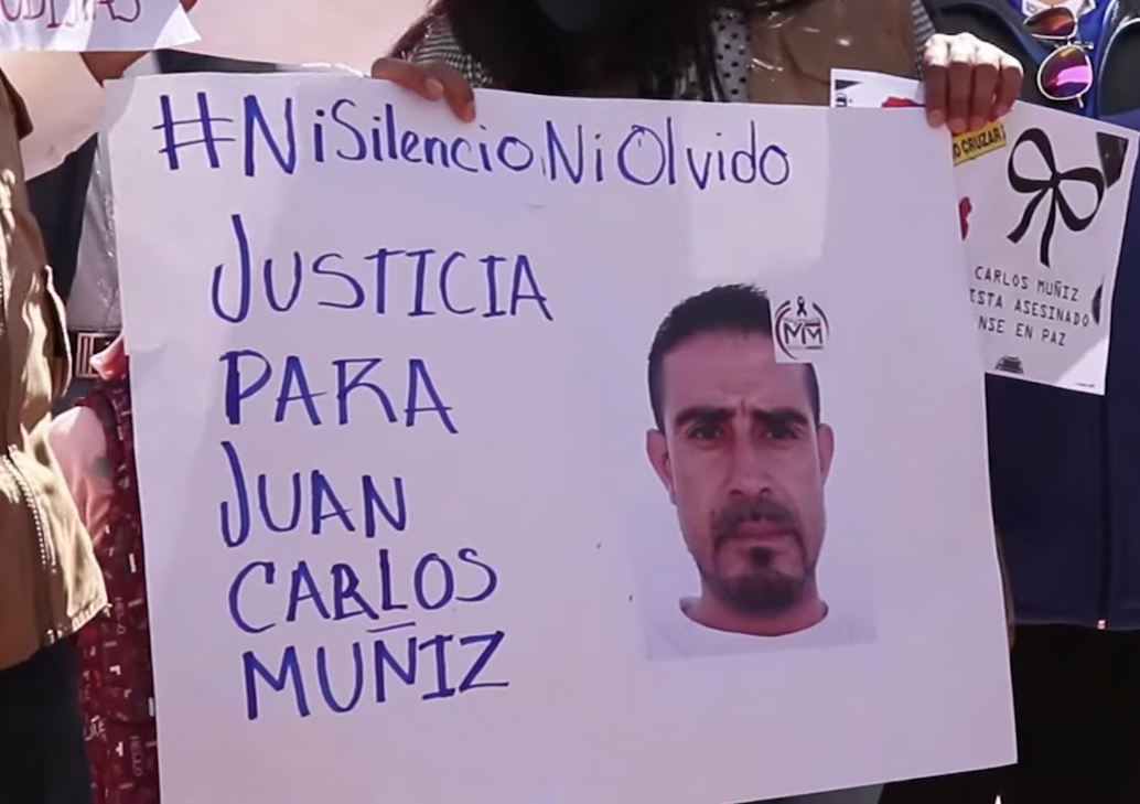 Pancarta por justicia en el asesinato del periodista Juan Carlos Muñiz.