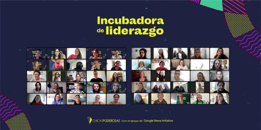 Participants of the Chicas Poderosas Leadership Incubator program