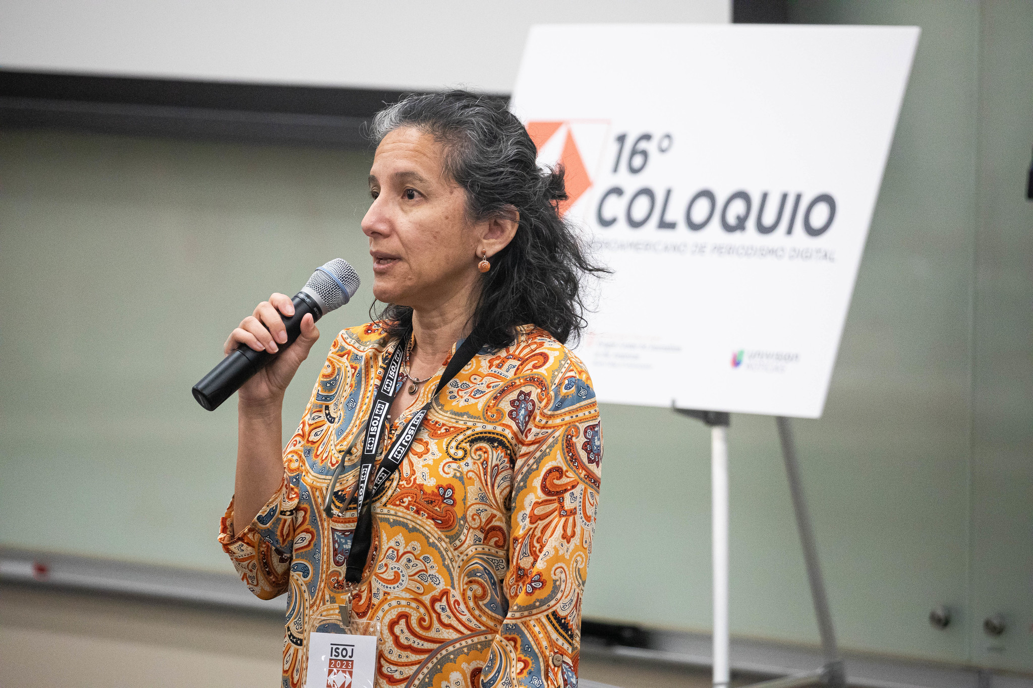San Diego State University Professor Lourdes Cueva-Chacon speaks at the Coloquio Iberoamericano de Periodismo Digital 2023, in Austin, Texas.