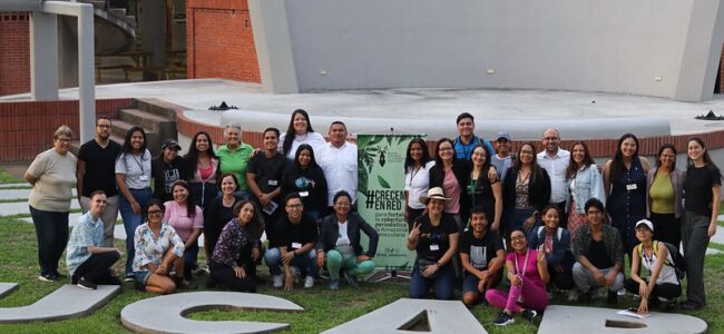 A family photo captured during the Network of Journalists' event on October 13 and 14 at the Universidad Católica Andrés Bello in Ciudad Guayana