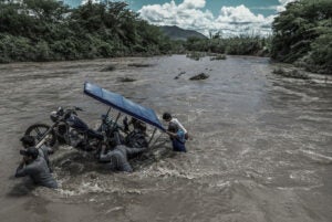 Photojournalist Sebastian Castañeda was one of the winners of POY Latam 2023 with his coverage of Cyclone Yaku that affected northern Peru.