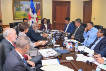 a special commission in the Dominican Republic Senate discusses a legislation
