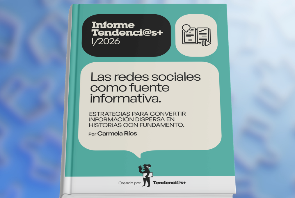 Cover of the book "Las Redes Sociales como Fuente Informativa," by Spanish journalist Carmela Ríos, on a blurred blue background.